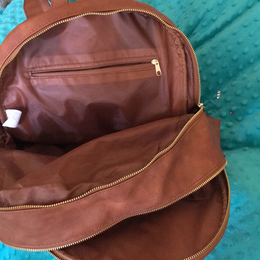 Leather backpack - Picture 2 of 2